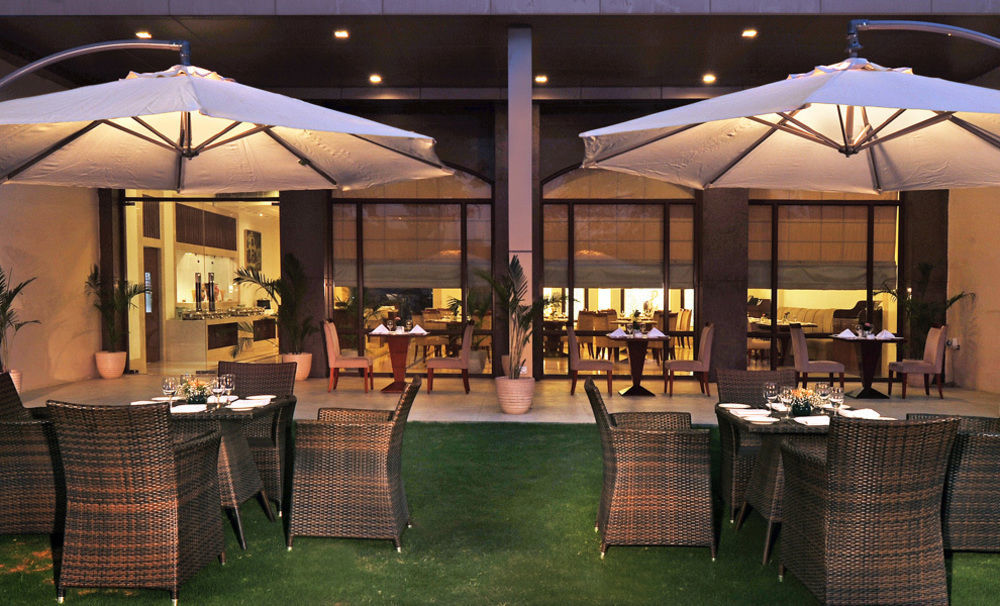 Hotel Haut Monde Gurgaon Exterior photo
